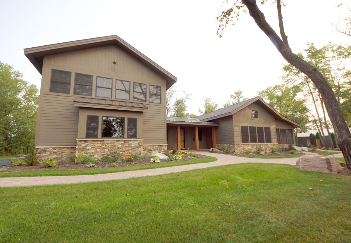 Lakeside Family Cabin Ext_9709